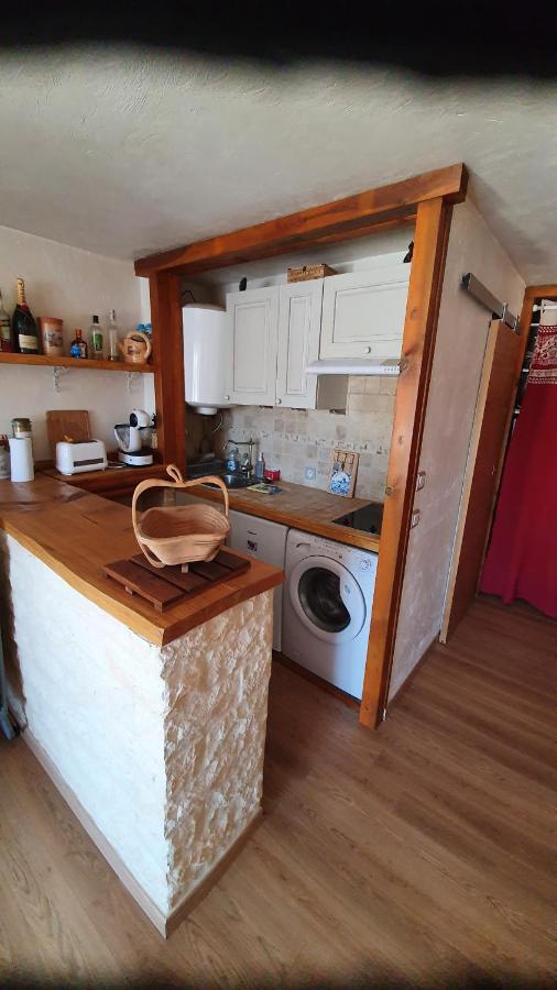 Apartment Avec Cheminee Et Jardin